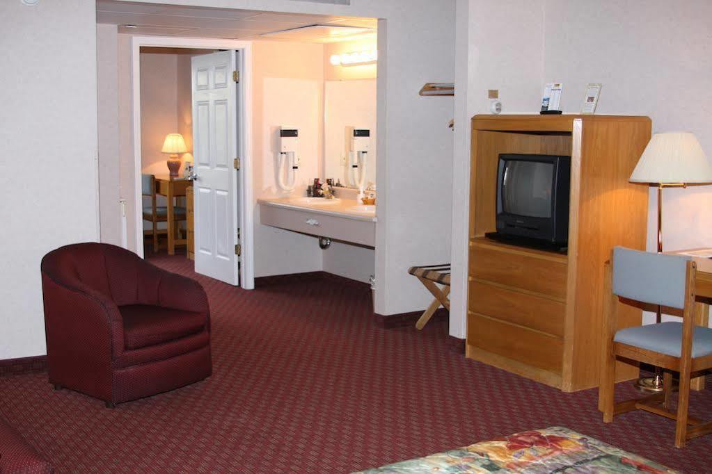Budget Host Inn & Suites Saint Ignace Luaran gambar