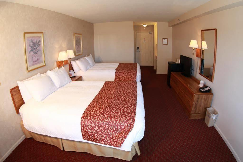 Budget Host Inn & Suites Saint Ignace Luaran gambar